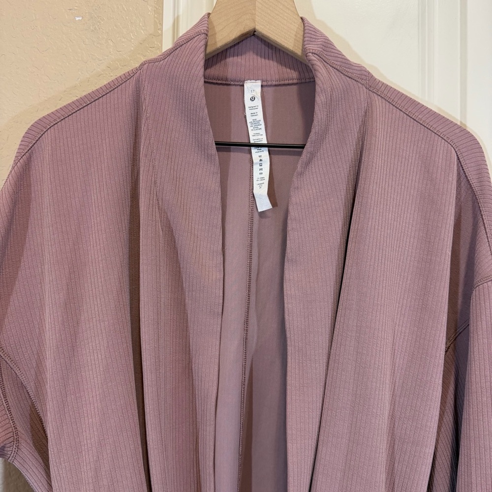 Lululemon Ribbed Softstreme Belted Wrap Twilight Rose Size 12 - Picture 4 of 15